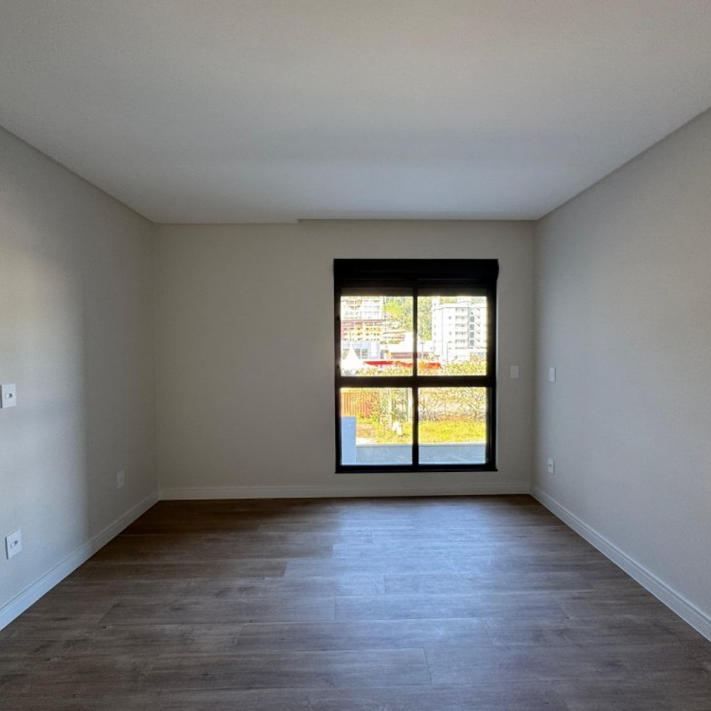Apartamento com 3 sutes 