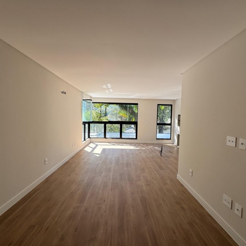 Apartamento com 3 sutes 