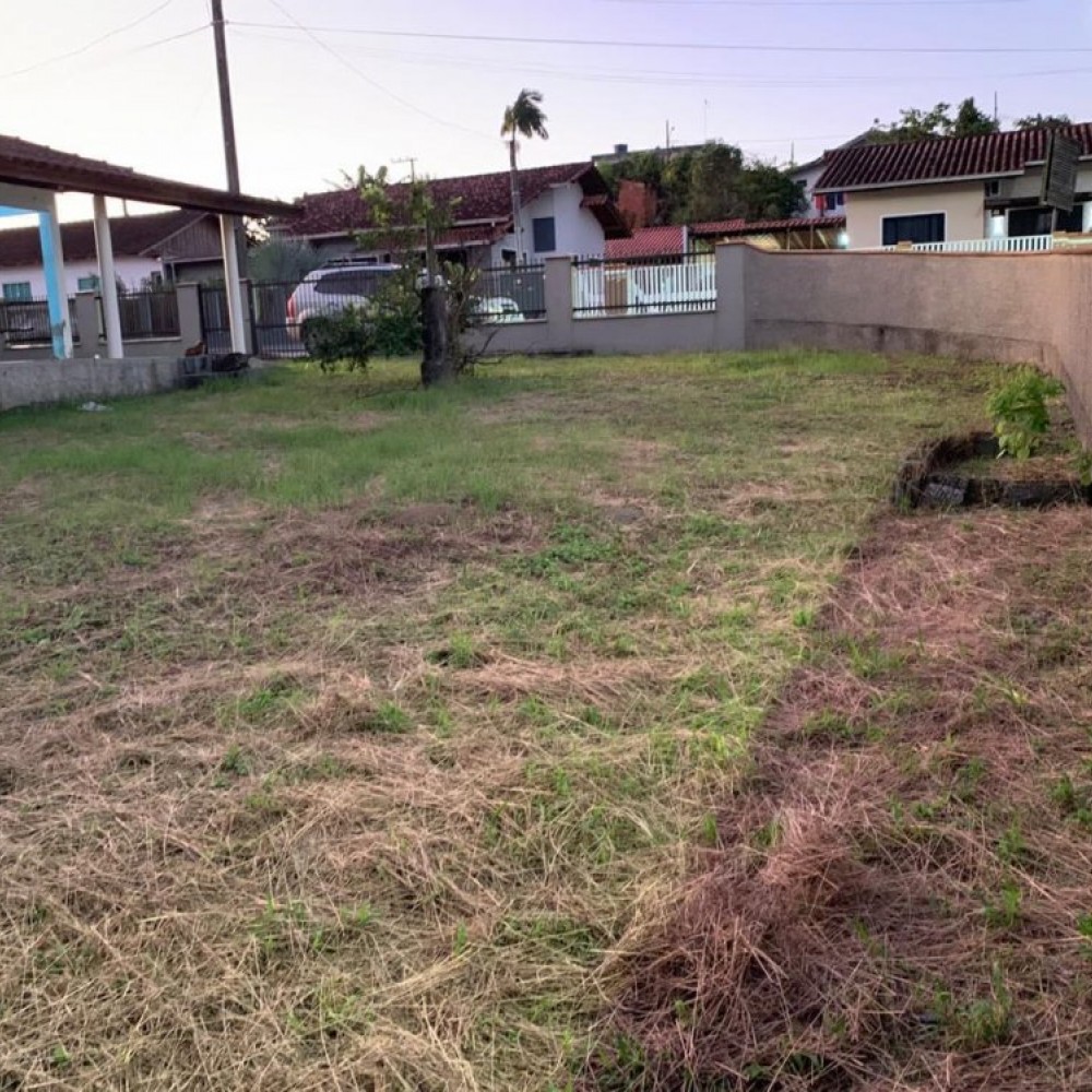 CASA RESIDENCIAL GIRARDI - BARRO BRANCO GUARAMIRIM