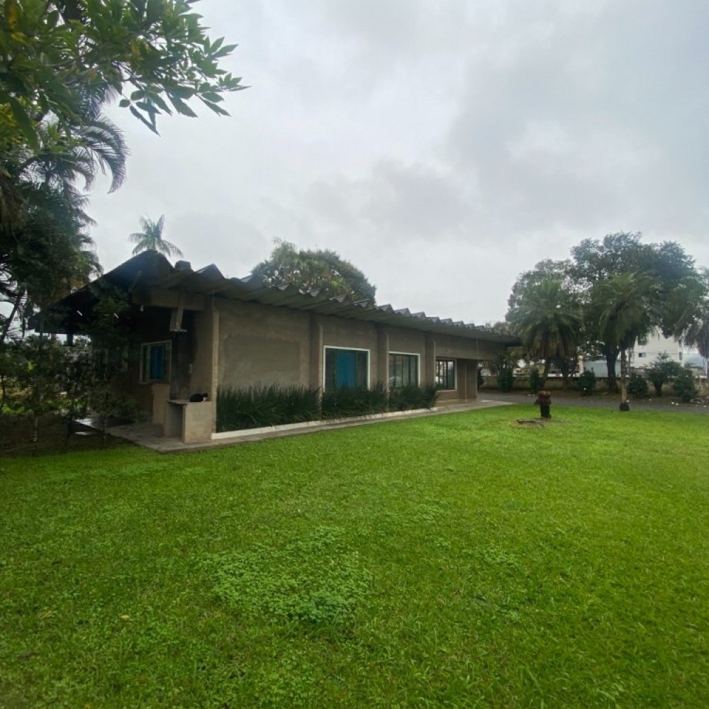 Terreno com Casa Nereu Ramos