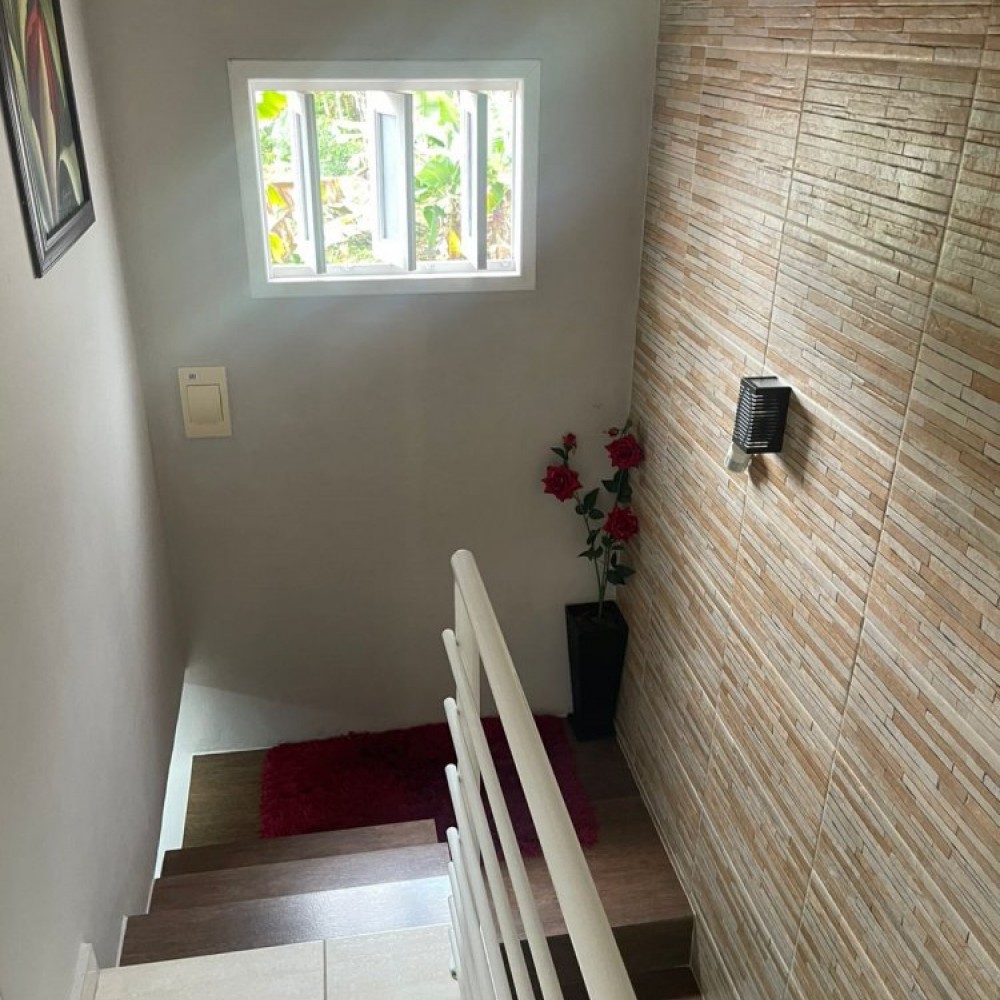 CASA BAIRRO AMIZADE GUARAMIRIM