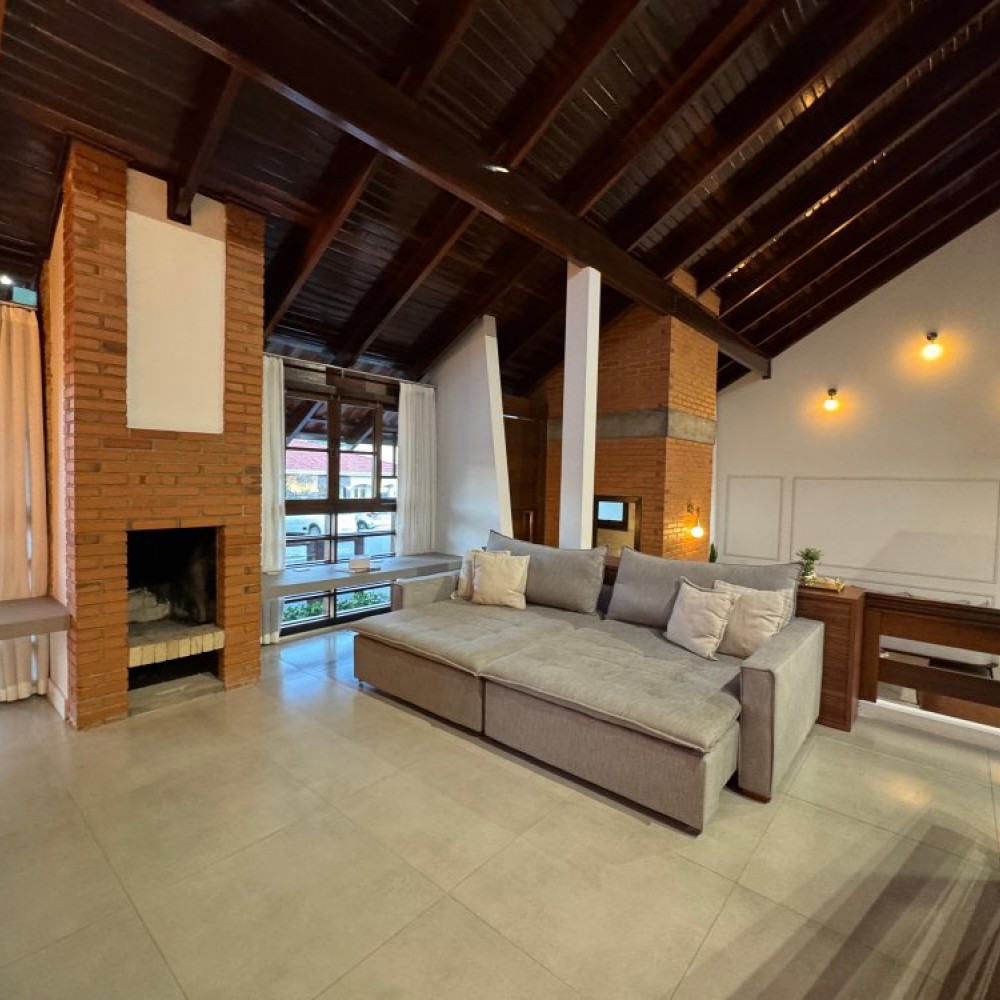 Casa  NO BAIRRO  CENTRO 