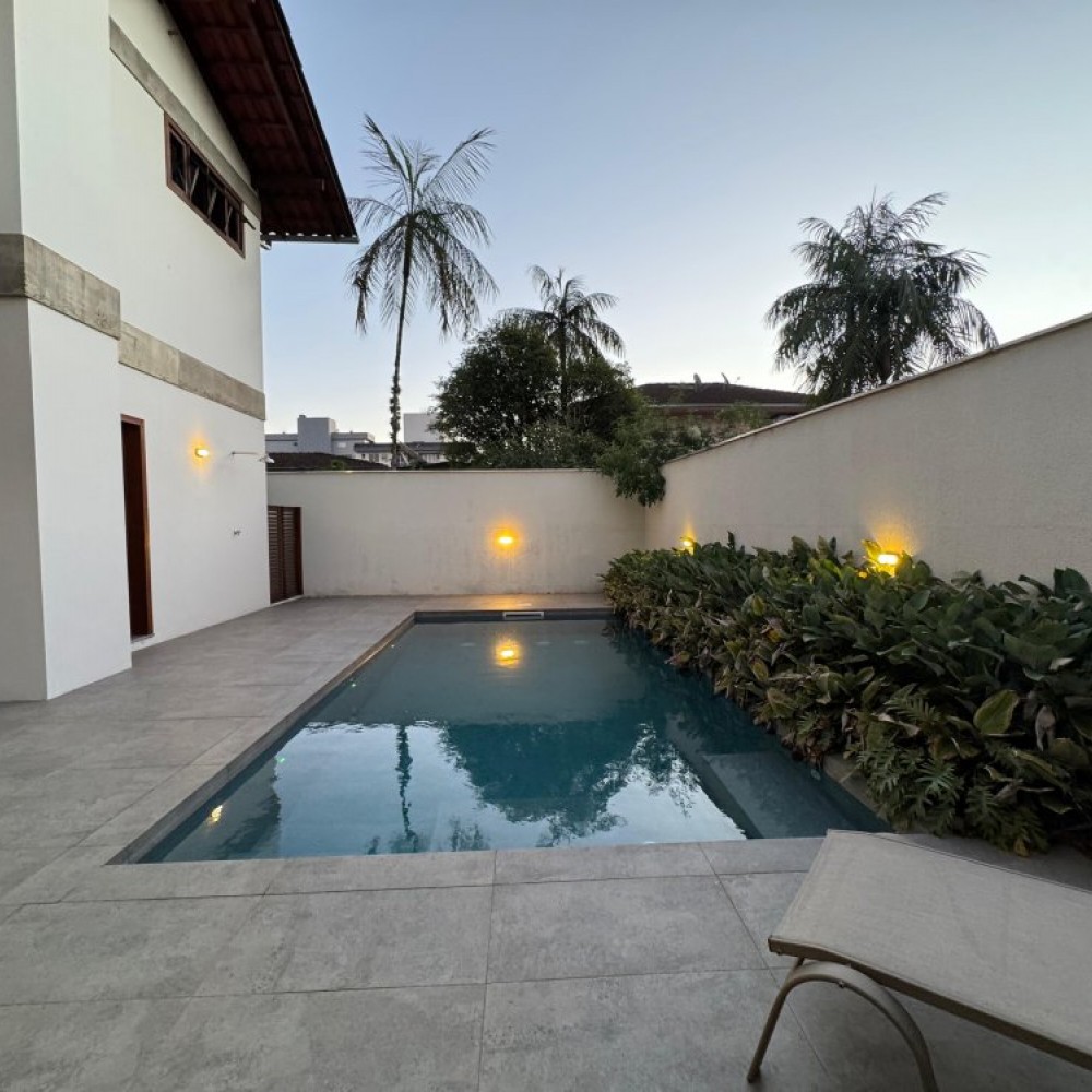 Casa  NO BAIRRO  CENTRO 