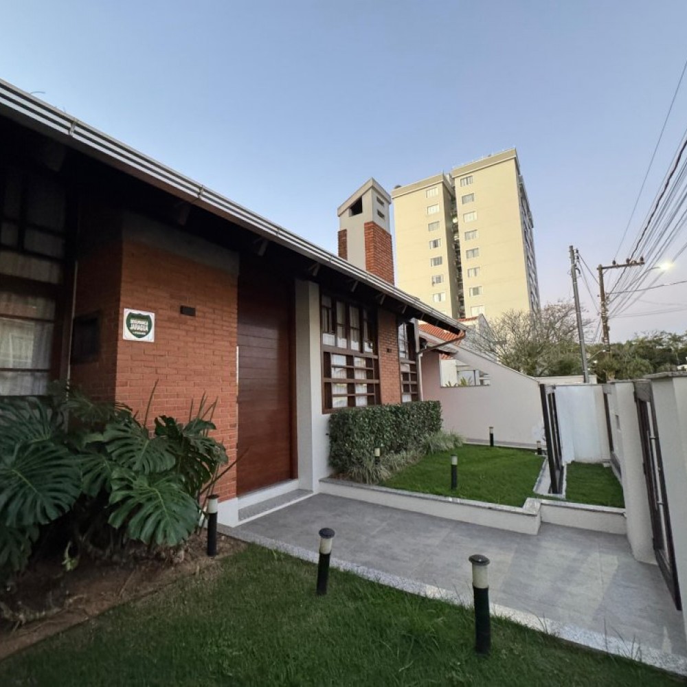 Casa  NO BAIRRO  CENTRO 