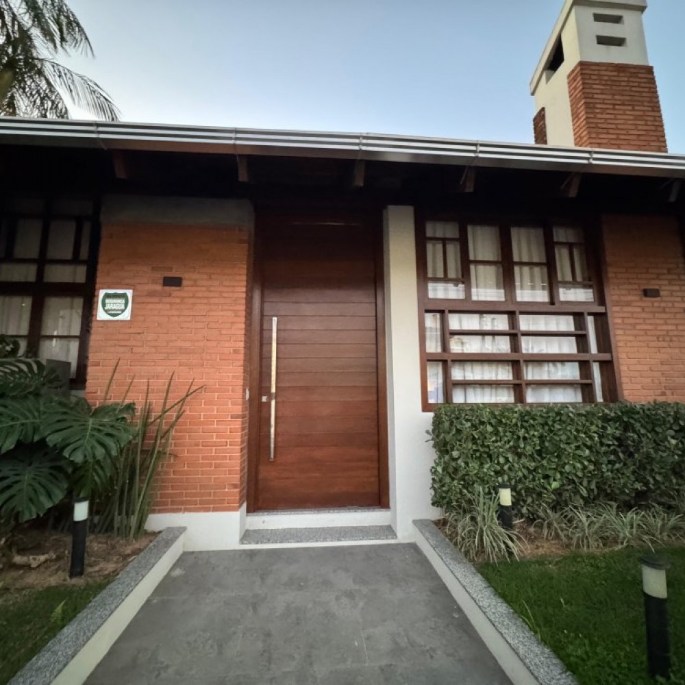 Casa  NO BAIRRO  CENTRO 