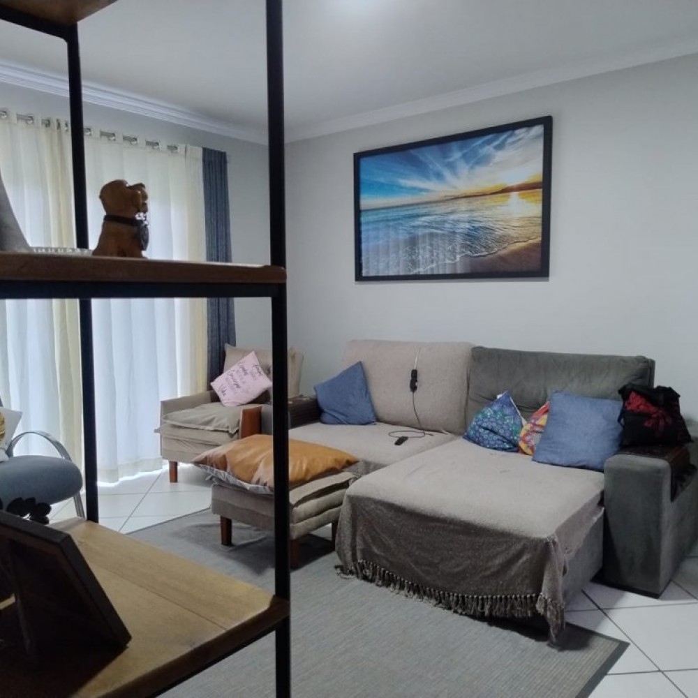 Casa residencial - Bairro Chico de Paulo - Jaragu�