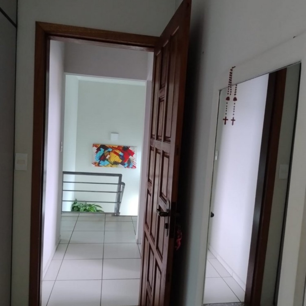 Casa residencial - Bairro Chico de Paulo - Jaragu�