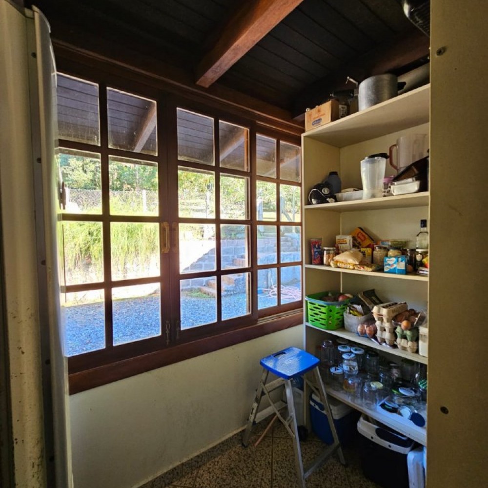 CASA NO BAIRRO SANTA LUZIA 