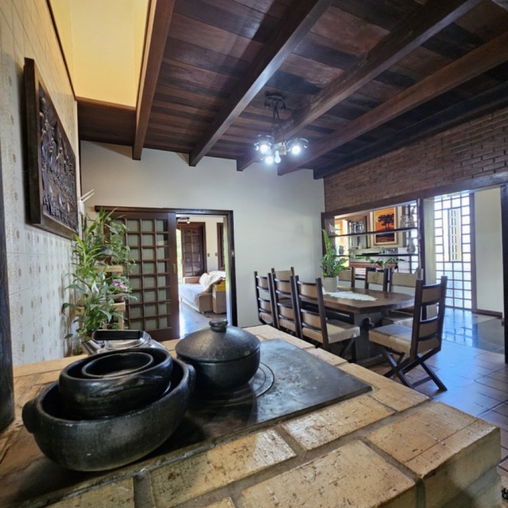 CASA NO BAIRRO SANTA LUZIA 