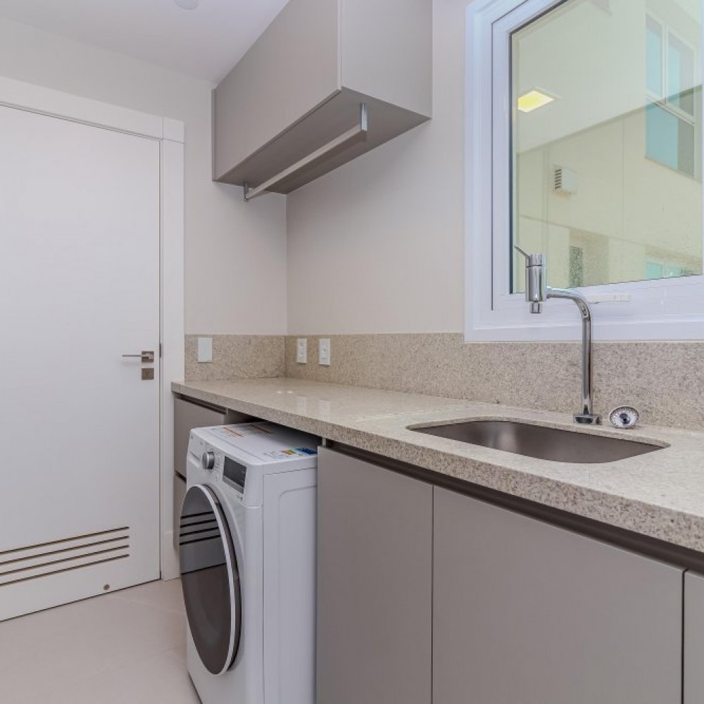 Apartamento na Av. Atlantica