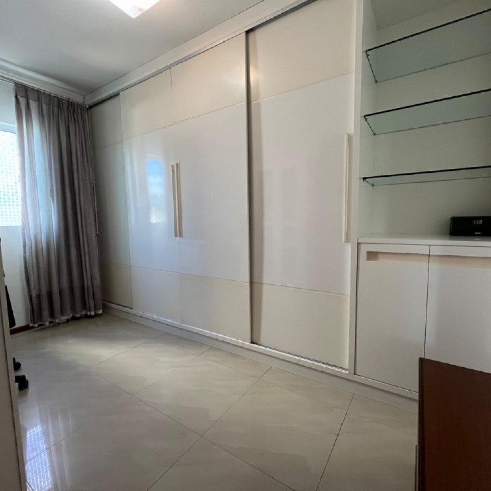 Apartamento 2 Quartos � Venda no Centro de Jaragu�
