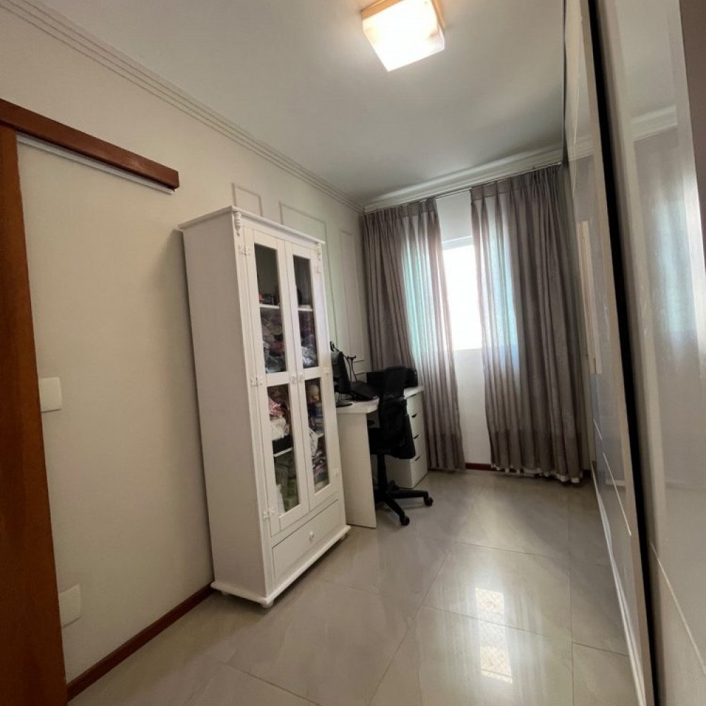Apartamento 2 Quartos � Venda no Centro de Jaragu�