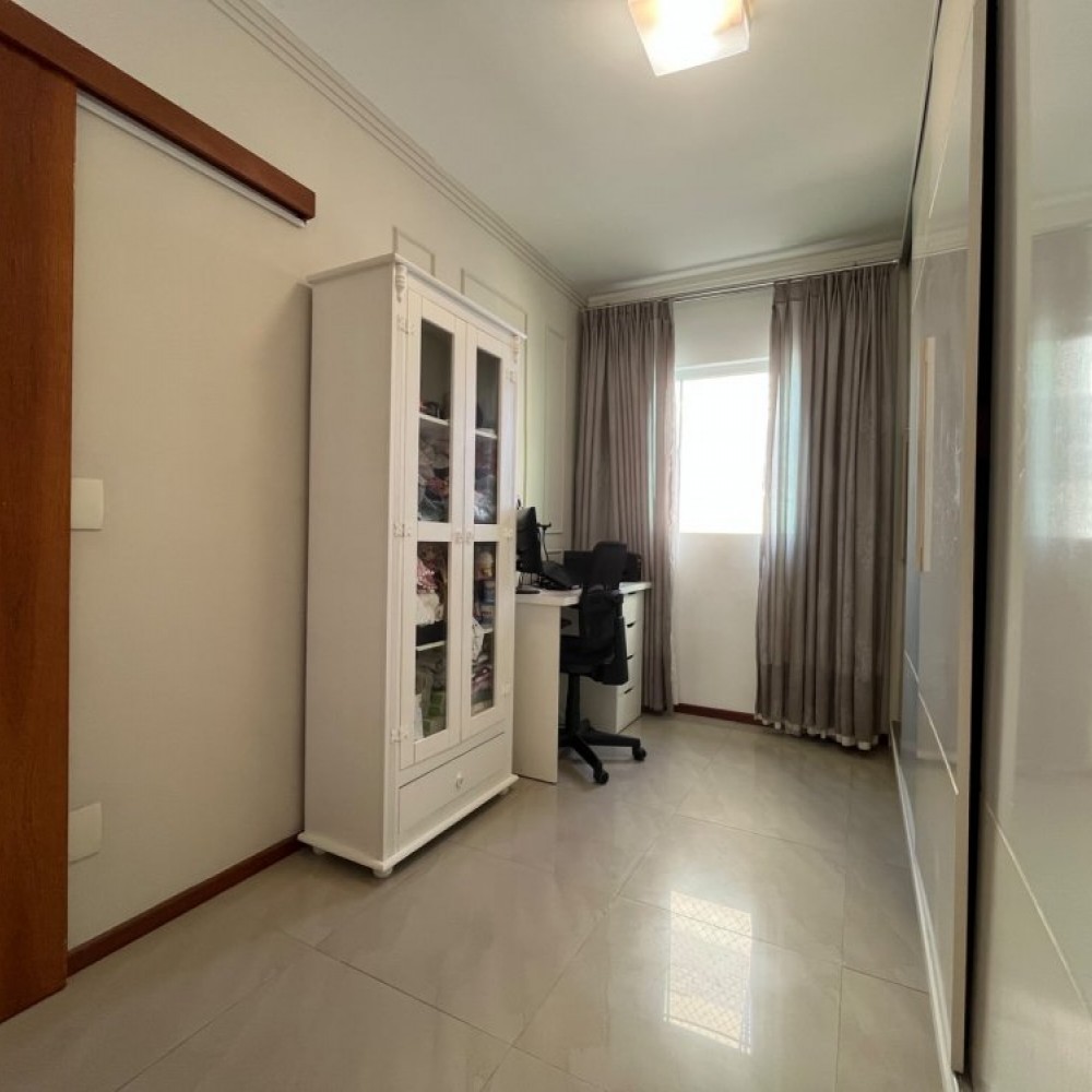 Apartamento 2 Quartos � Venda no Centro de Jaragu�