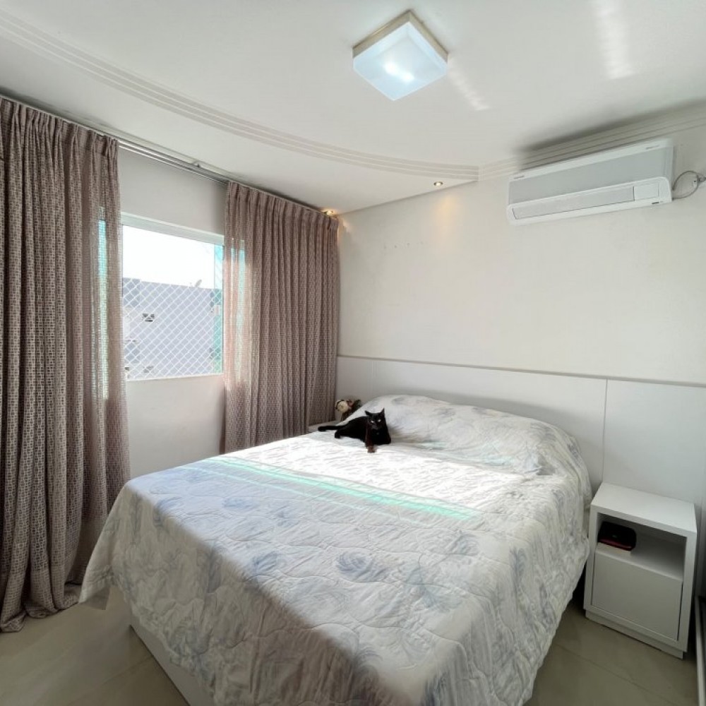 Apartamento 2 Quartos � Venda no Centro de Jaragu�