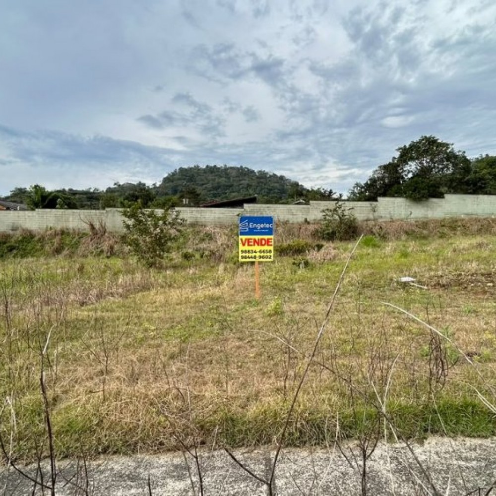 TERRENO NO LOTEAMENTO LENZ JARAGU� 84