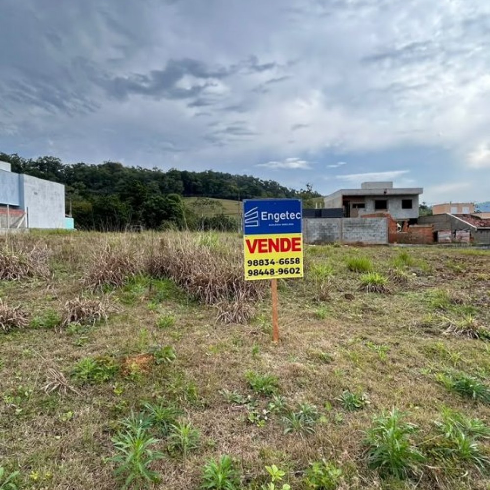 TERRENO NO LOTEAMENTO LENZ JARAGU� 84