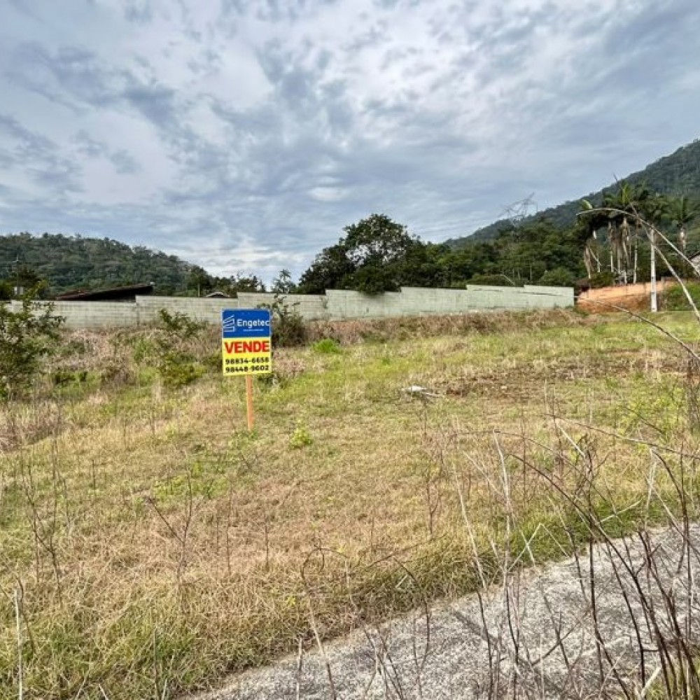 TERRENO NO LOTEAMENTO LENZ JARAGU� 84