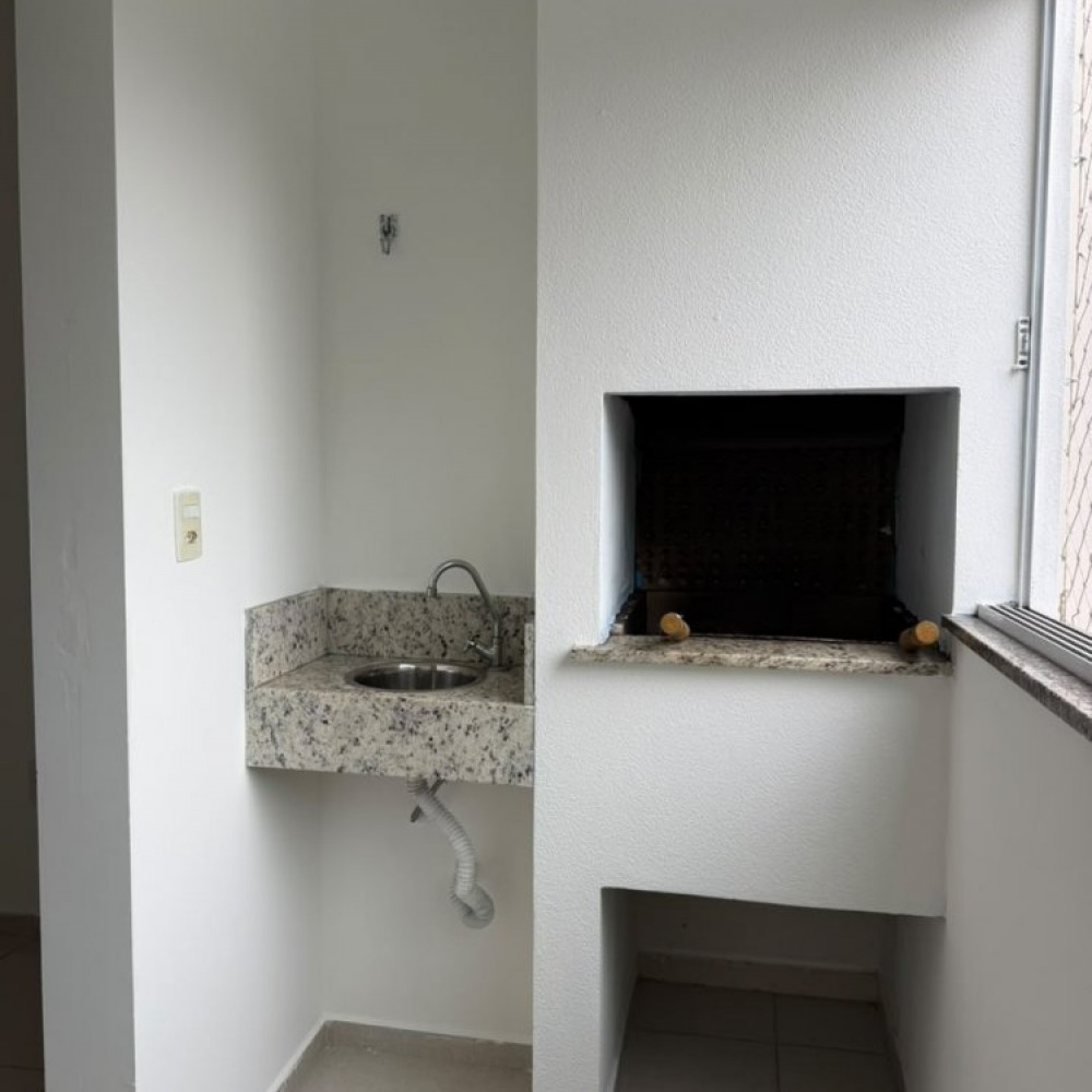 Apartamento � venda no Chico de Paulo R$299.000