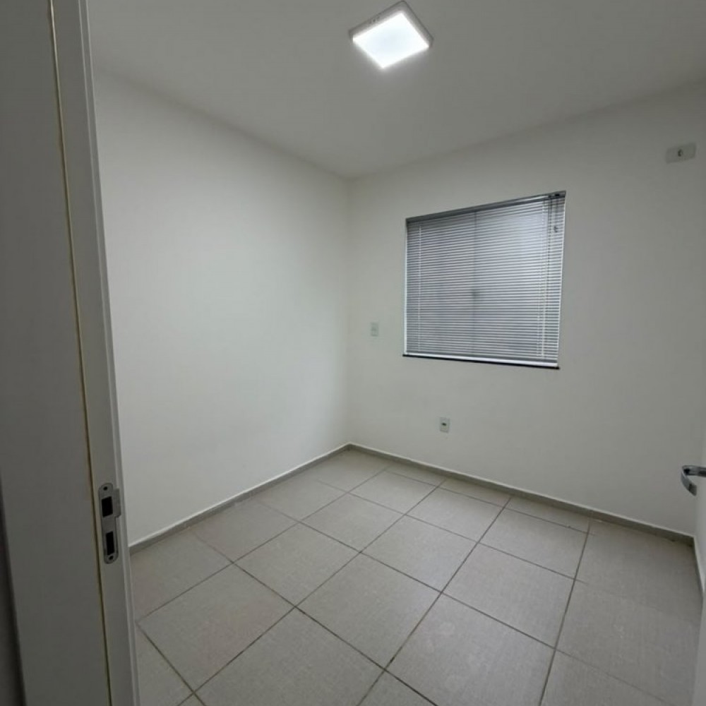Apartamento � venda no Chico de Paulo R$299.000