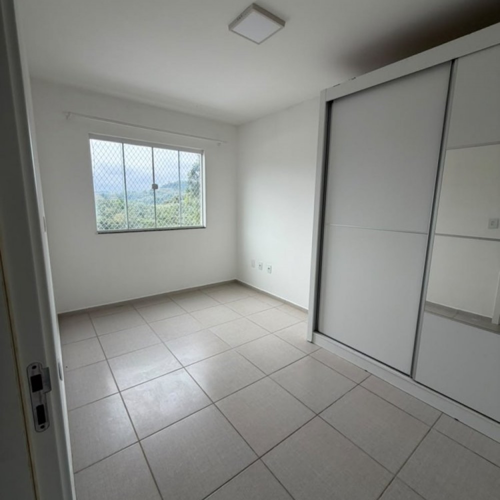 Apartamento � venda no Chico de Paulo R$299.000