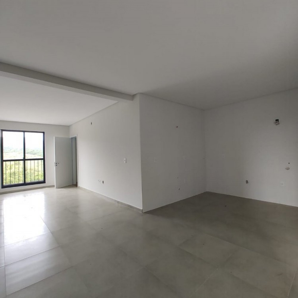Apartamento com Su�te em Nereu Ramos � Venda