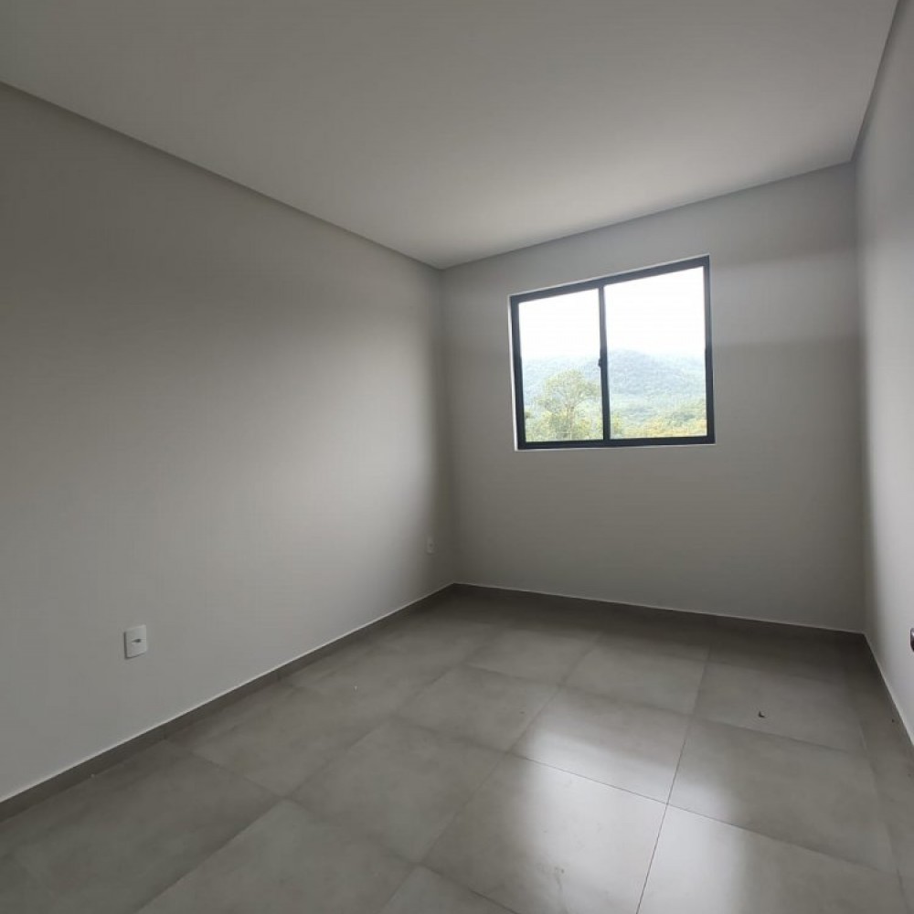 Apartamento com Su�te em Nereu Ramos � Venda