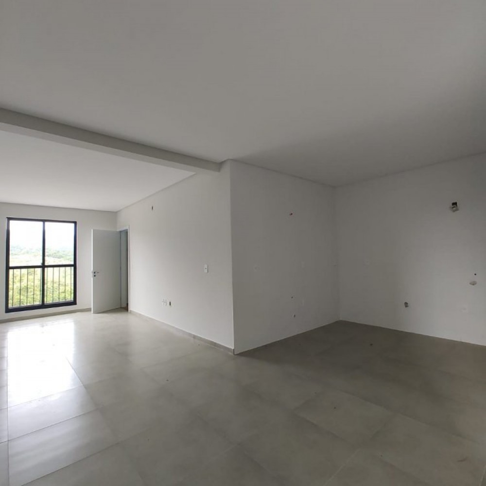 Apartamento com Su�te em Nereu Ramos � Venda