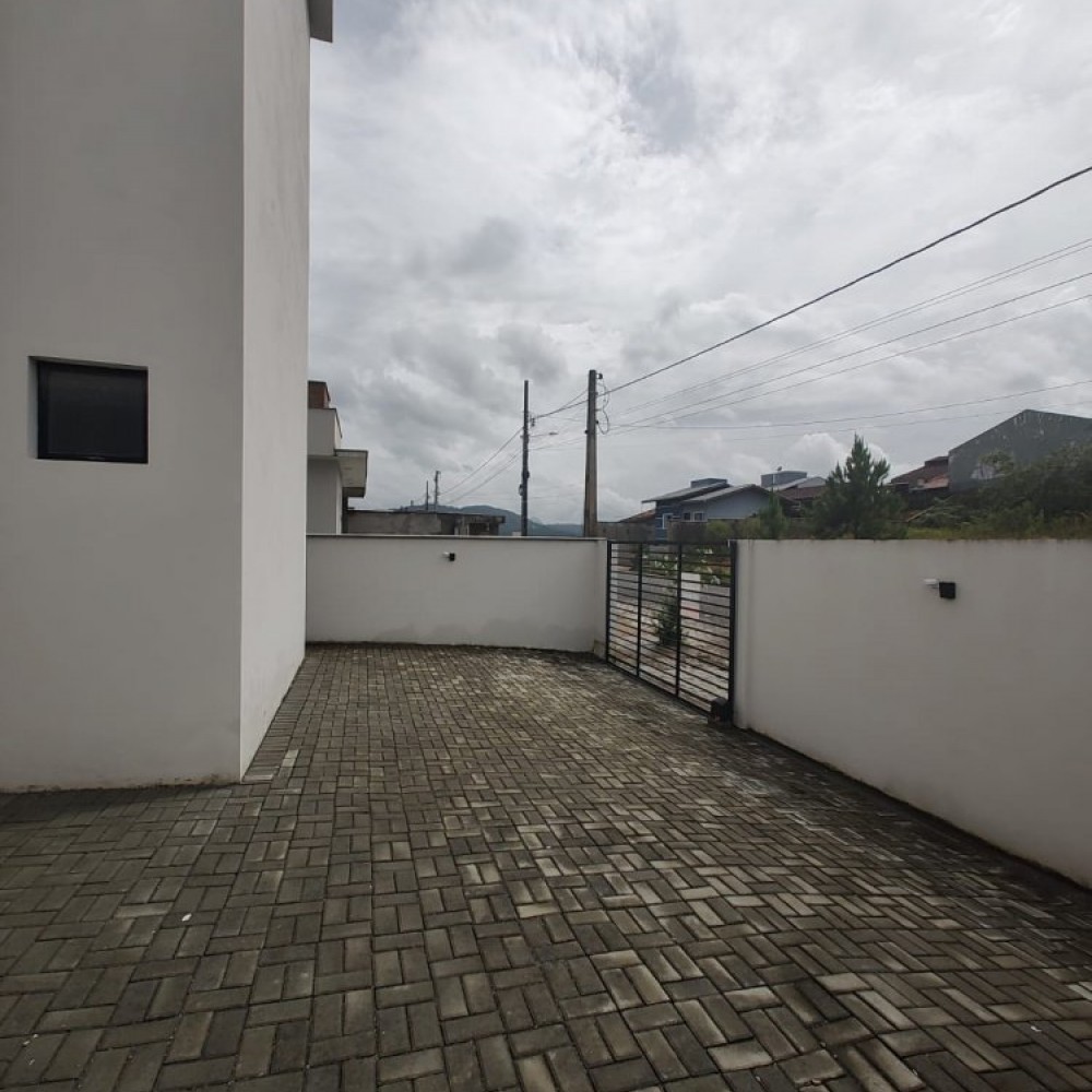 Apartamento com Su�te em Nereu Ramos � Venda