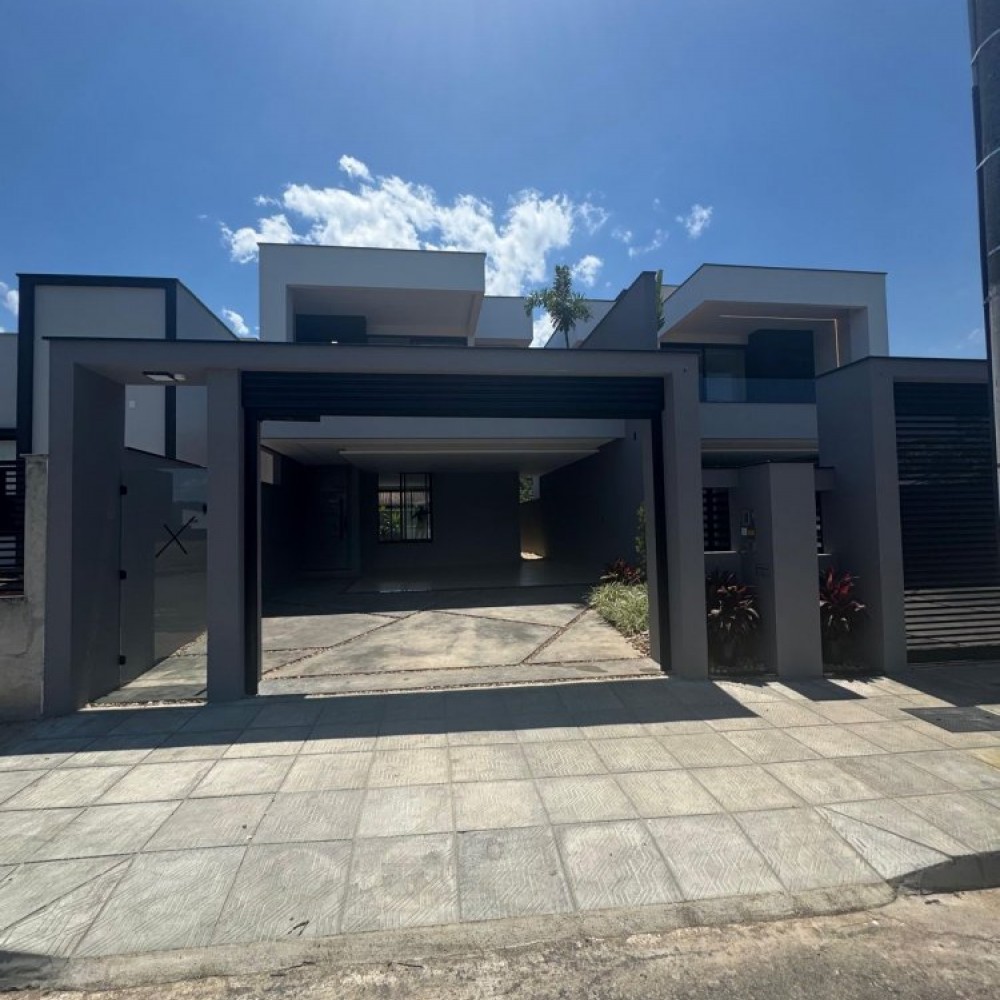 Casa com Piscina em Tr�s Rios do Norte | Jaragu� d