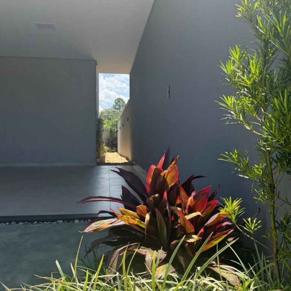 Casa com Piscina em Tr�s Rios do Norte | Jaragu� d
