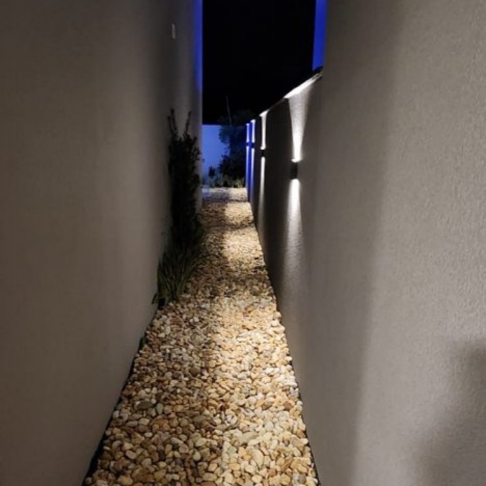 Casa com Piscina em Tr�s Rios do Norte | Jaragu� d
