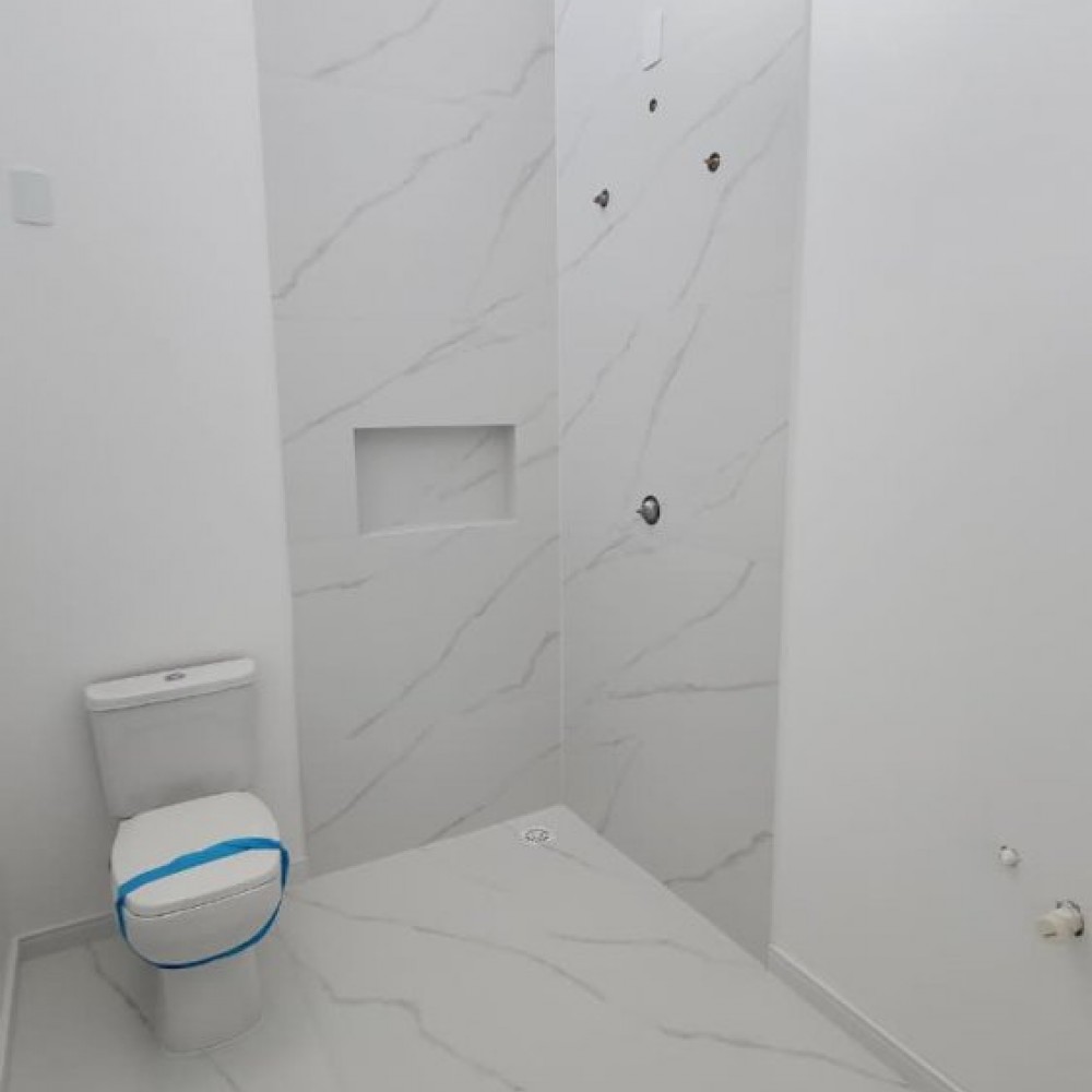 Casa com 2 Su�tes � Venda em Jaragu� do Sul