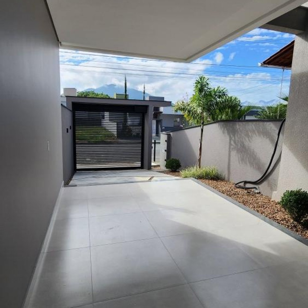 Geminado Duplex 3 Quartos � Venda em Tr�s Rios do 