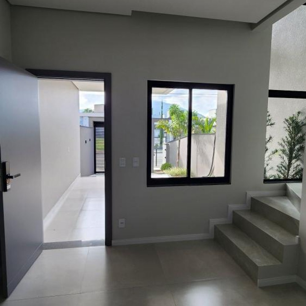 Geminado Duplex 3 Quartos � Venda em Tr�s Rios do 