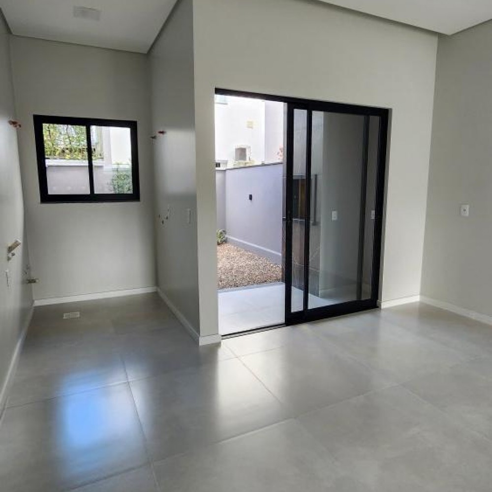 Geminado Duplex 3 Quartos � Venda em Tr�s Rios do 