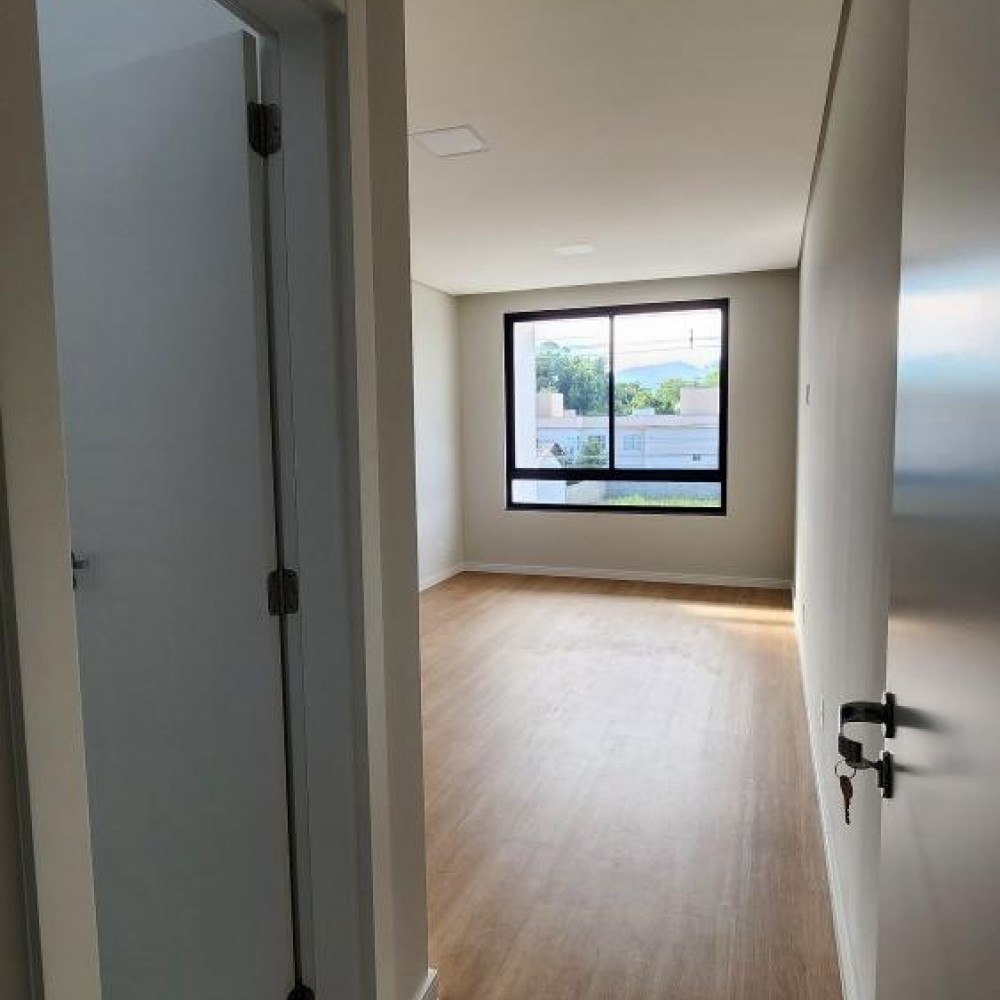 Geminado Duplex 3 Quartos � Venda em Tr�s Rios do 