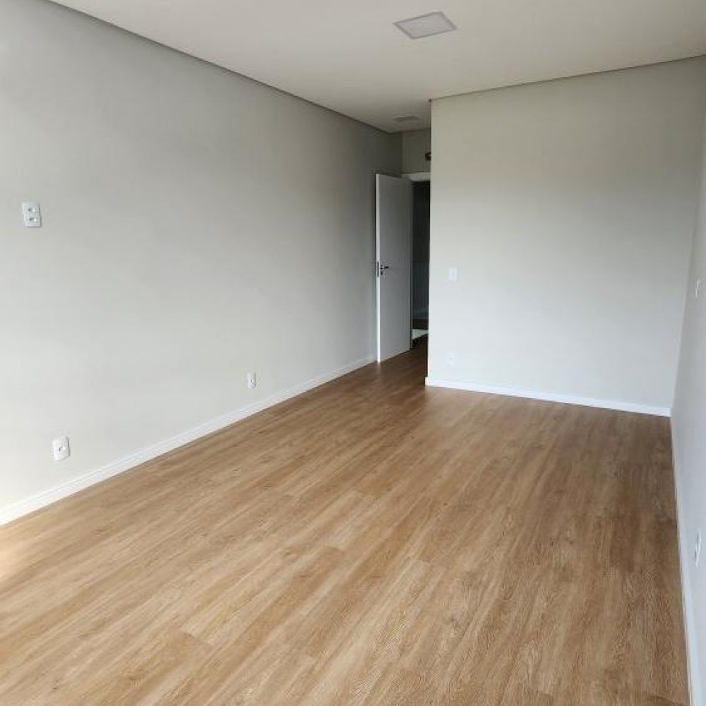 Geminado Duplex 3 Quartos � Venda em Tr�s Rios do 