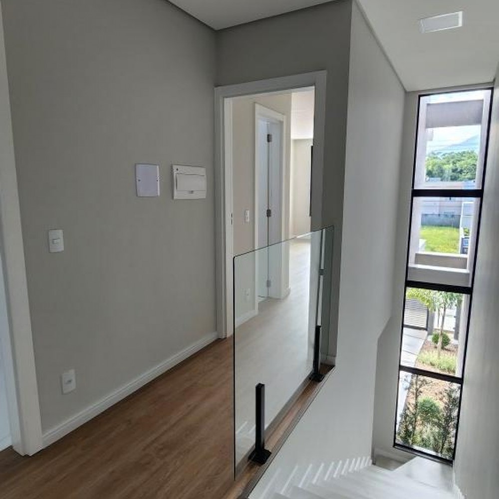 Geminado Duplex 3 Quartos � Venda em Tr�s Rios do 
