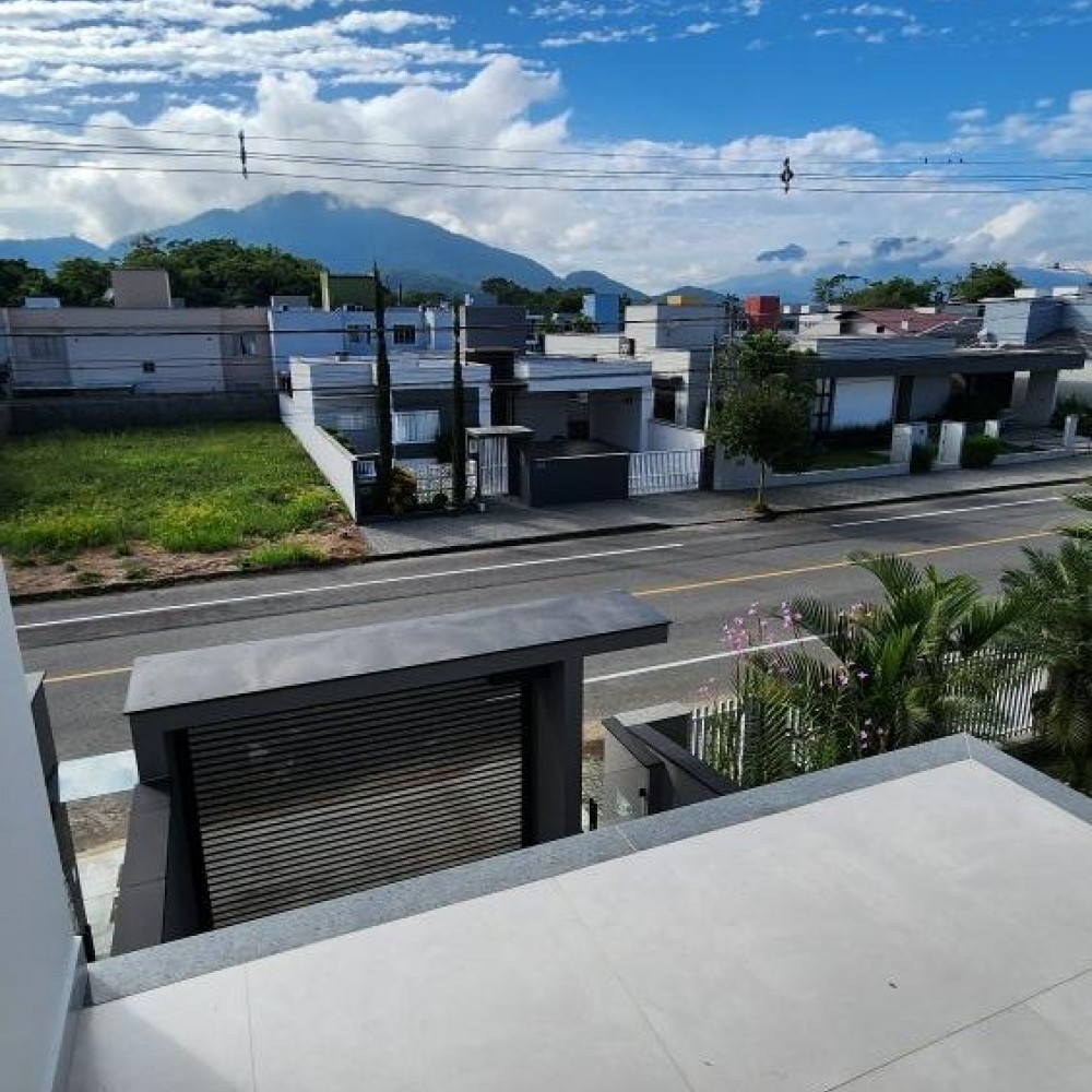 Geminado Duplex 3 Quartos � Venda em Tr�s Rios do 