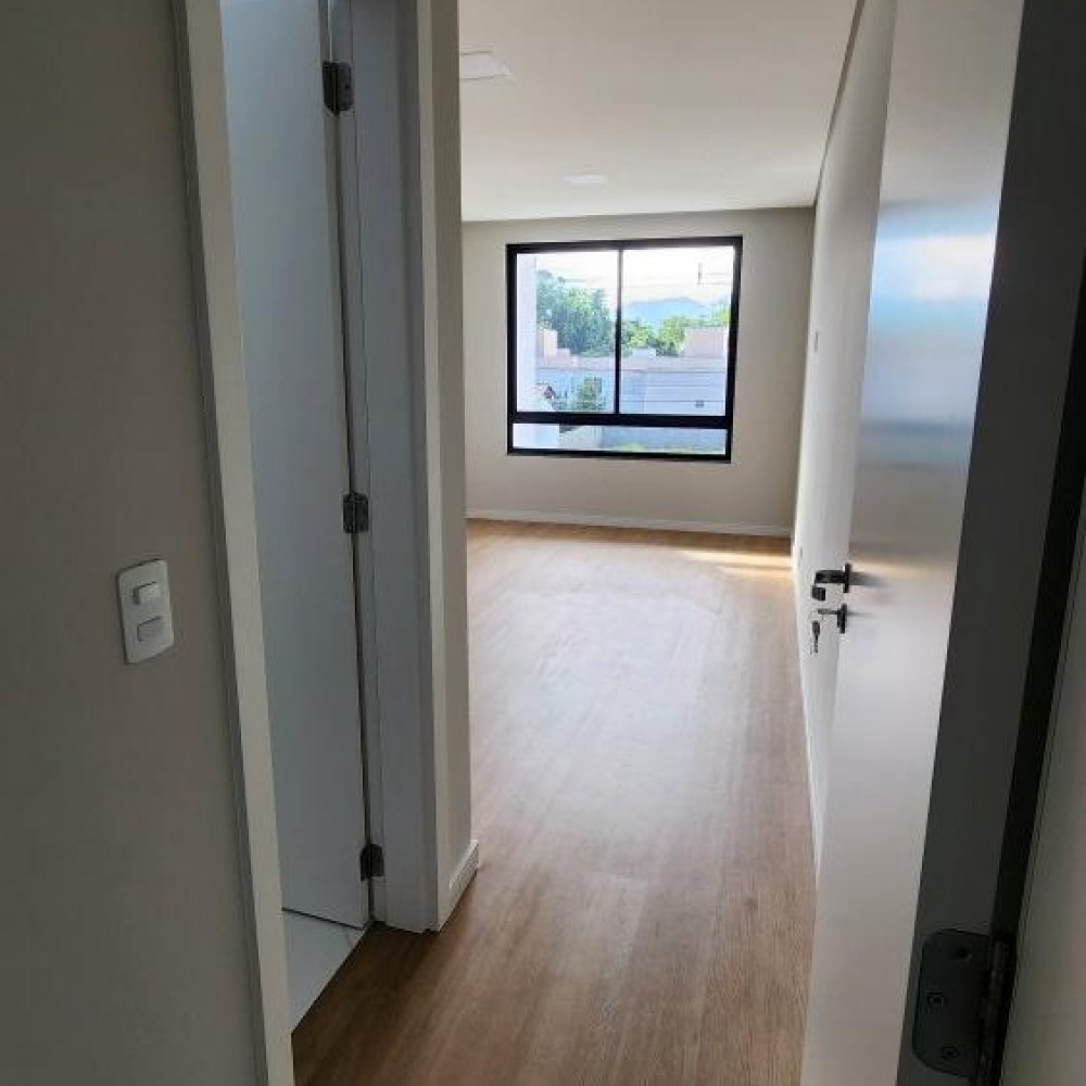 Geminado Duplex 3 Quartos � Venda em Tr�s Rios do 