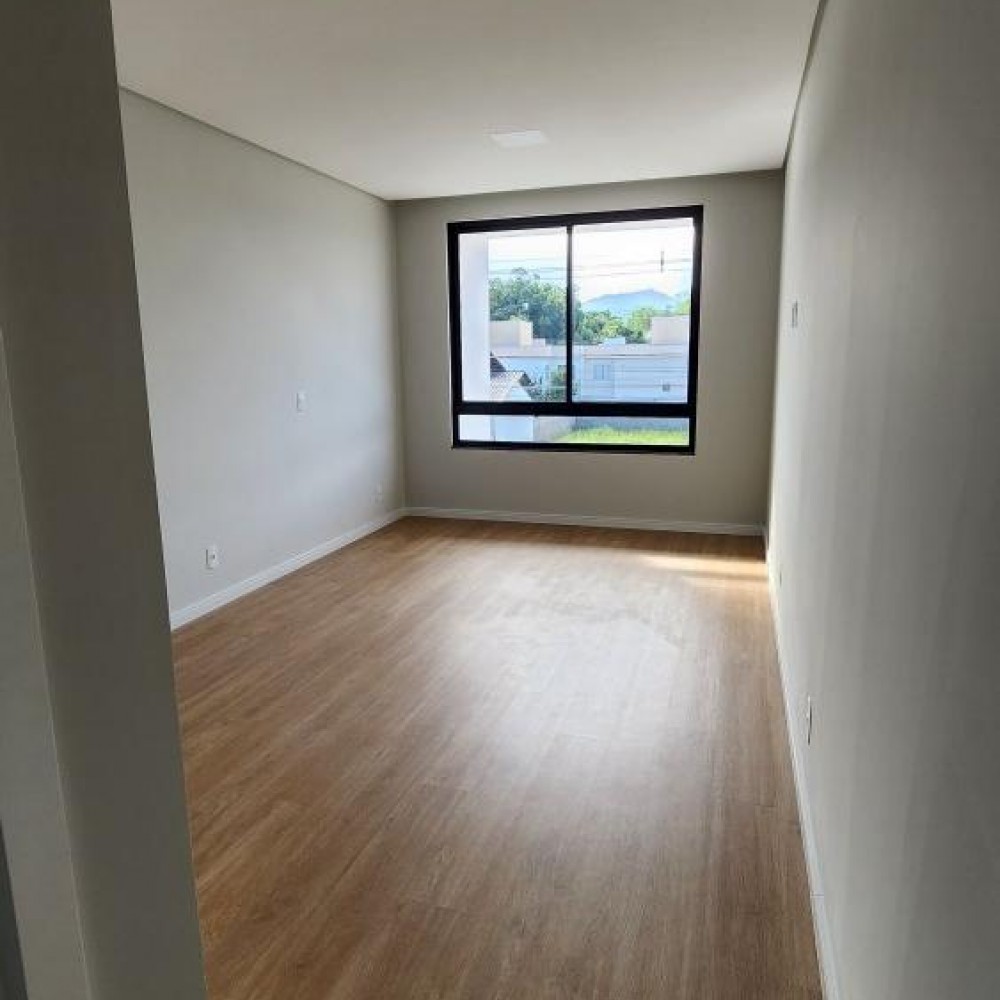 Geminado Duplex 3 Quartos � Venda em Tr�s Rios do 