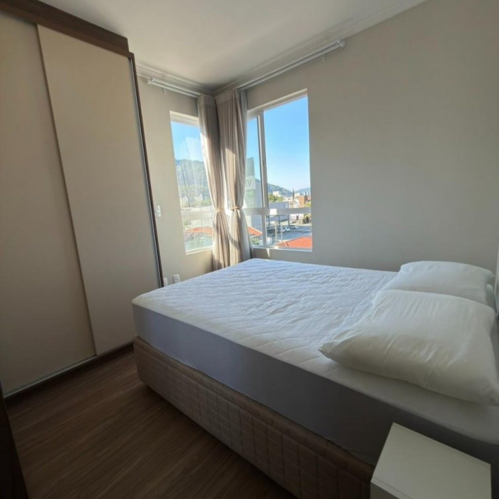 Apartamento com Su�te na Vila Lalau