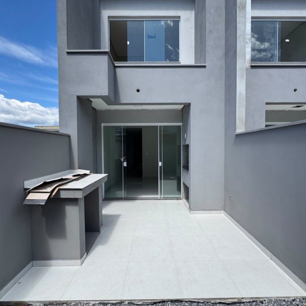 Casa Geminada Tr�s Rios do Sul