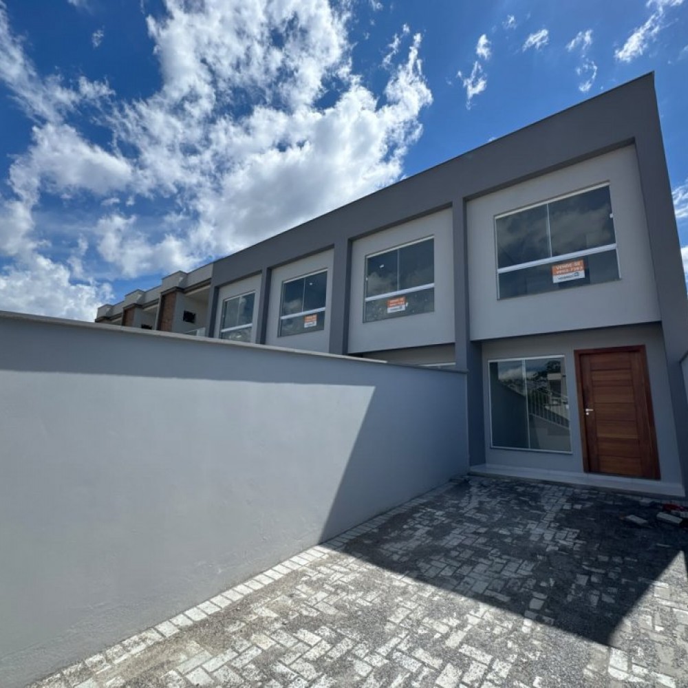 Casa Geminada Tr�s Rios do Sul