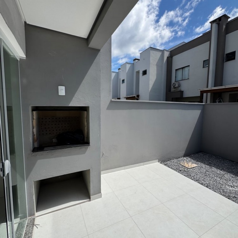Casa Geminada Tr�s Rios do Sul