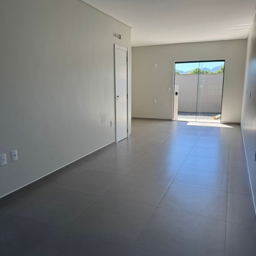 Geminado 2 Su�tes � Venda em Tr�s Rios do Sul  
