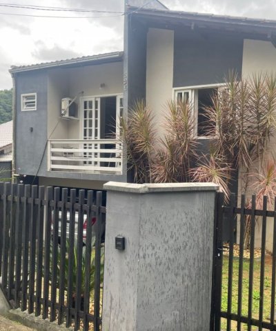CASA BAIRRO AMIZADE GUARAMIRIM