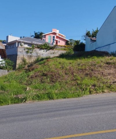 AMPLO TERRENO  NO CENTRRO DE SCHOROEDER